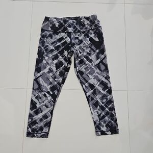 90 Degree By Reflex Black and White Patterned Leggings